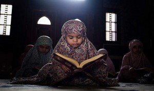 Untaian Nama Bayi Perempuan Yang Bermakna Islami 3 kata