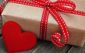 Puisi Cinta Mendapatkan Hadiah Romantis Dari Kekasih