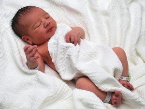 Nama Bayi Artinya Lahir